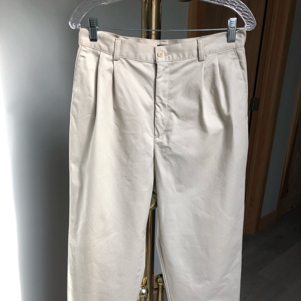 Dockers Classic Khaki Pleated Tapered Leg NEW Pants Size 12